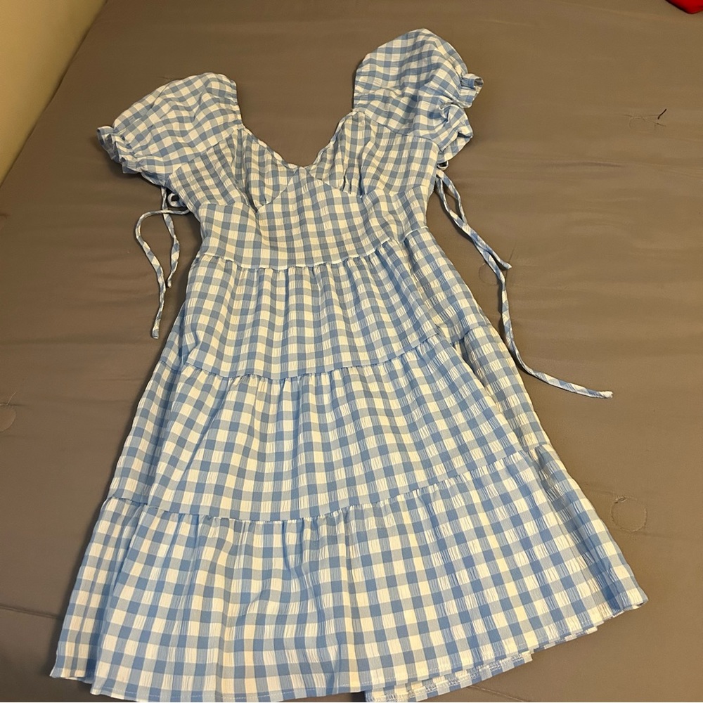 Blue/white dress